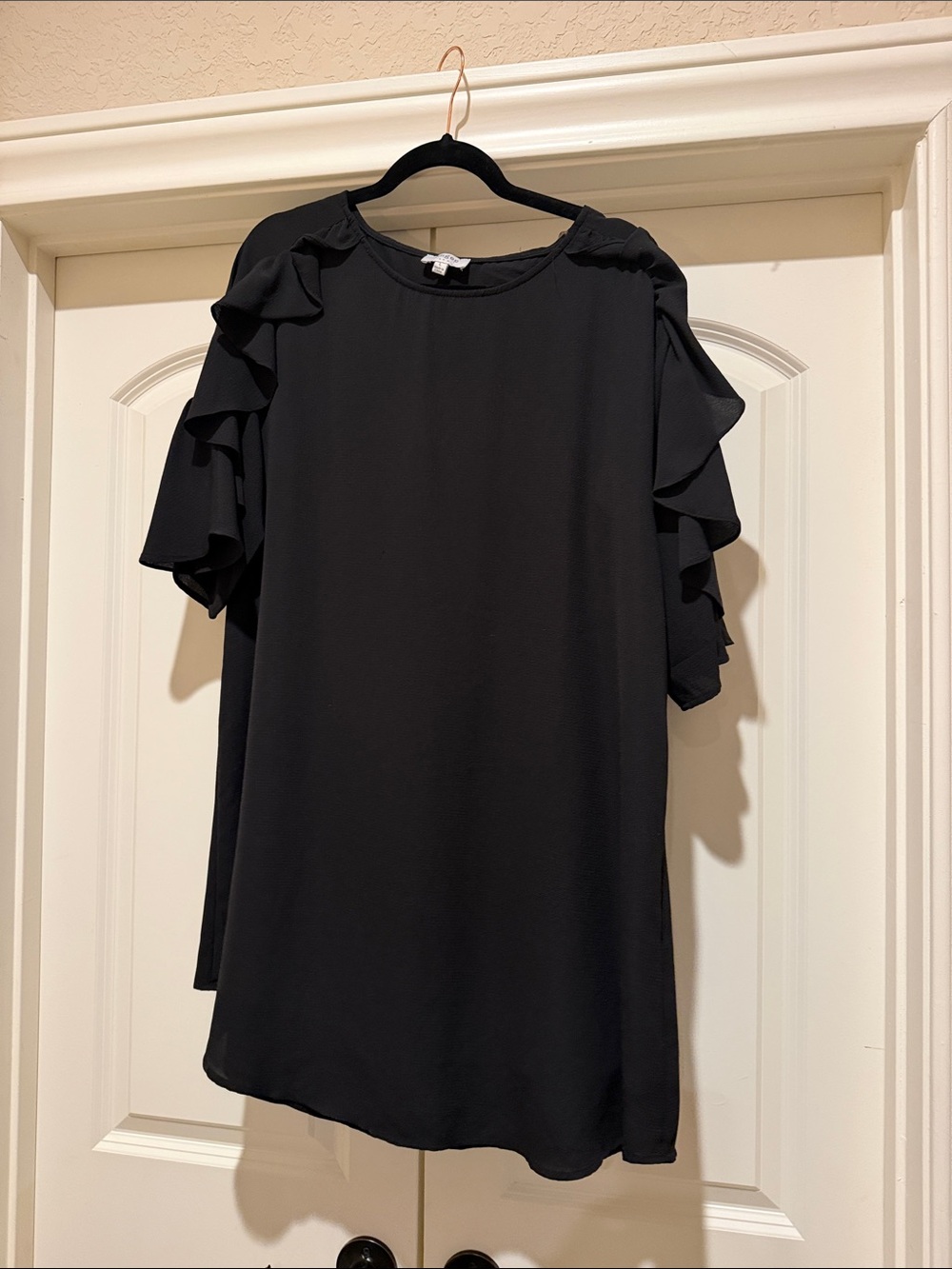 Umgee Black Ruffle-Sleeve Mini Dress